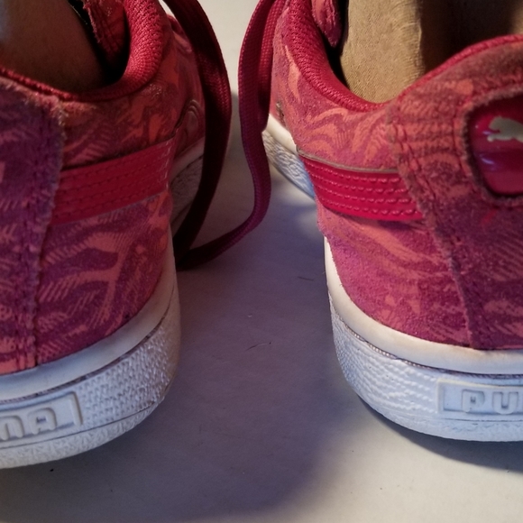 PUMA pink print SIZE 6 TENNIS SHOES sneakers - Picture 4 of 8